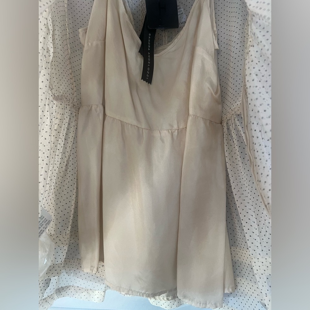Elegant Cream 100% Silk Blouse with Black Accents—GORGEOUS details! NWT - Picture 6 of 13